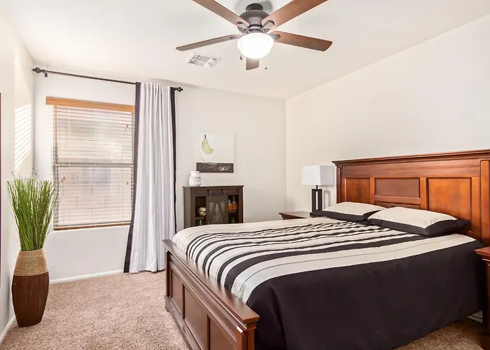 Holiday home Ormondo Way Litchfield Park
